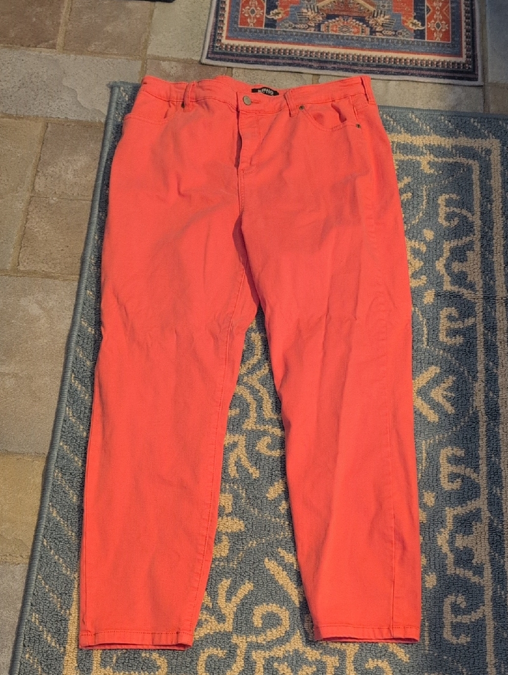 Buffalo David Bitton Coral Cropped Pants